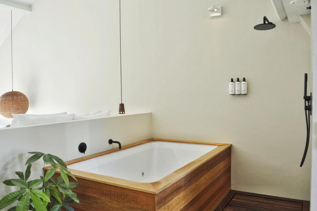 נס Van Heeckeren Apartments & Suites Nes מראה חיצוני תמונה